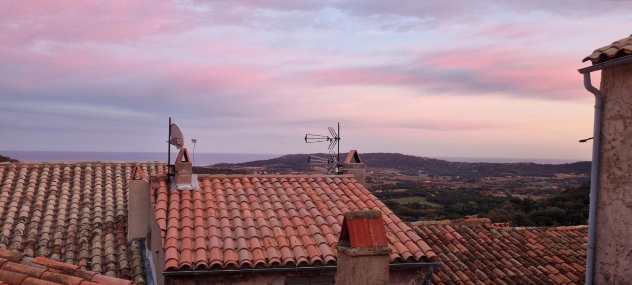 Maison De Village Ramatuelle Bagian luar foto